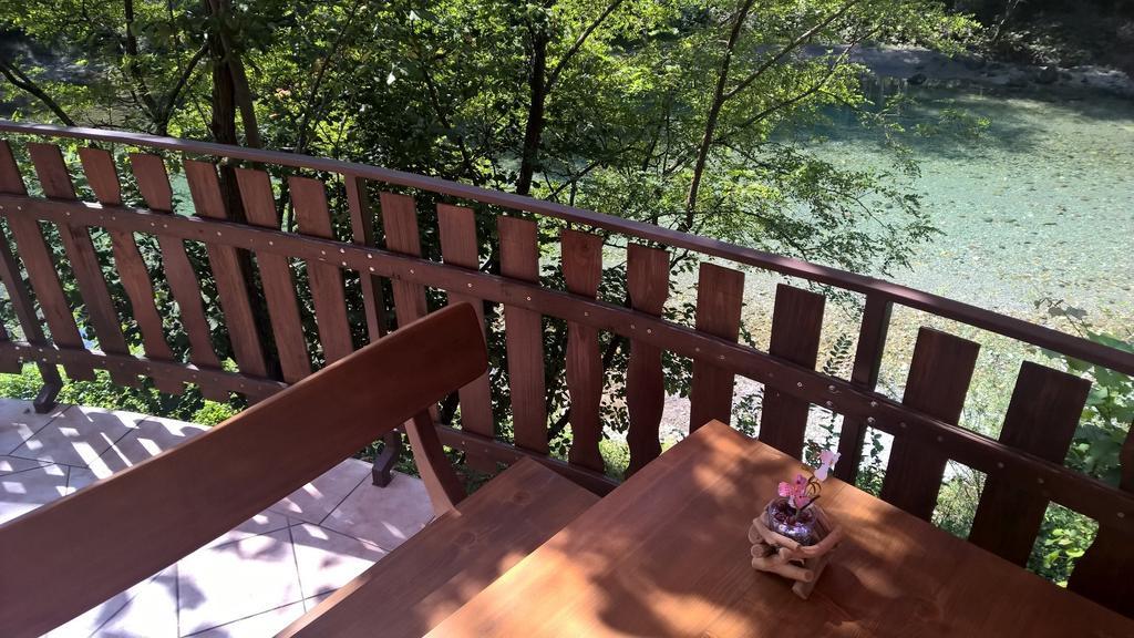 Okrepcevalnica Kurn'K Bed & Breakfast Cerkno Eksteriør bilde