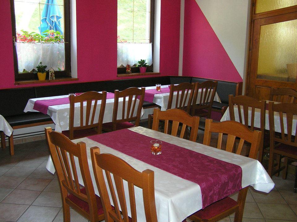 Okrepcevalnica Kurn'K Bed & Breakfast Cerkno Eksteriør bilde